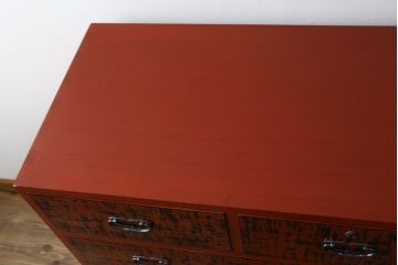 中古　特注!!　最高級の漆塗り　曙塗り(あけぼのぬり)が施された加茂総桐タンス(根來塗り、根来塗り、ねごろぬり、和箪笥、和たんす、和タンス、桐たんす、整理箪笥、衣装箪笥、引き出し、サイドチェスト)(定価約130万円)(R-082381)