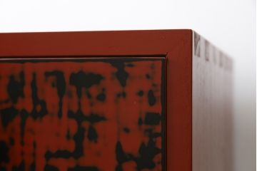 中古　特注!!　最高級の漆塗り　曙塗り(あけぼのぬり)が施された加茂総桐タンス(根來塗り、根来塗り、ねごろぬり、和箪笥、和たんす、和タンス、桐たんす、整理箪笥、衣装箪笥、引き出し、サイドチェスト)(定価約130万円)(R-082381)