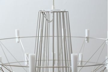 中古　美品　オランダ高級インテリアブランド モーイ(moooi)　三宅有洋デザイン　コッペリア(Coppelia)　ミニマルなデザインで幻想的な空間を作り出すLEDシャンデリア(天井照明、ペンダントライト)(定価約90万3千円)(R-082389)