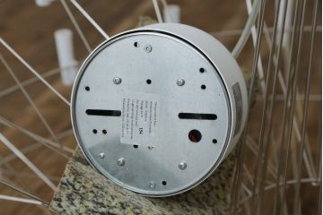 中古　美品　オランダ高級インテリアブランド モーイ(moooi)　三宅有洋デザイン　コッペリア(Coppelia)　ミニマルなデザインで幻想的な空間を作り出すLEDシャンデリア(天井照明、ペンダントライト)(定価約90万3千円)(R-082389)