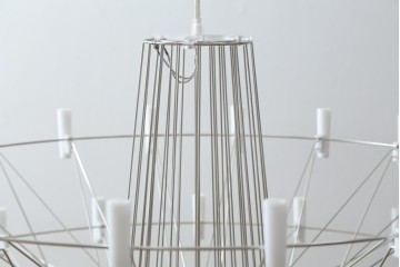 中古　美品　オランダ高級インテリアブランド モーイ(moooi)　三宅有洋デザイン　コッペリア(Coppelia)　ミニマルなデザインで幻想的な空間を作り出すLEDシャンデリア　定価約90万3千円相当　(R-082389)