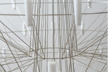 中古　美品　オランダ高級インテリアブランド モーイ(moooi)　三宅有洋デザイン　コッペリア(Coppelia)　ミニマルなデザインで幻想的な空間を作り出すLEDシャンデリア　定価約90万3千円相当　(R-082389)