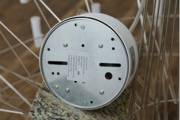 中古　美品　オランダ高級インテリアブランド モーイ(moooi)　三宅有洋デザイン　コッペリア(Coppelia)　ミニマルなデザインで幻想的な空間を作り出すLEDシャンデリア　定価約90万3千円相当　(R-082389)