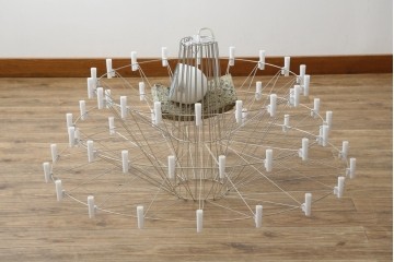 中古　美品　オランダ高級インテリアブランド モーイ(moooi)　三宅有洋デザイン　コッペリア(Coppelia)　ミニマルなデザインで幻想的な空間を作り出すLEDシャンデリア　定価約90万3千円相当　(R-082389)