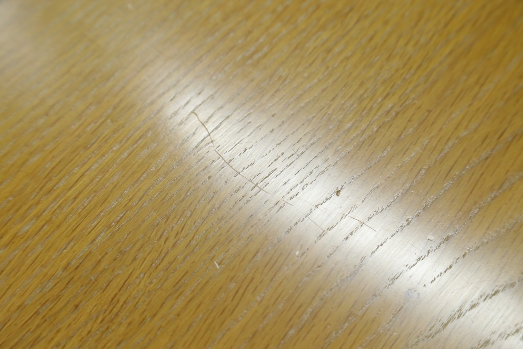 中古　トーマスビル(Thomasville)　IDC大塚家具取り扱い　アメリカンカントリースタイル　オーク材　アンティーク調　木の質感を活かしたぬくもりある風合いと気品が感じられるサイドボード　(R-082390)