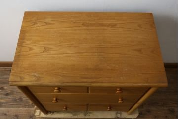 中古　トーマスビル(Thomasville)　インプレッション(IMPRESSIONS)　オーク材　カントリースタイルの空間づくりに活躍するチェスト(サイドチェスト、引き出し)(R-082392)