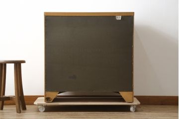 中古　トーマスビル(Thomasville)　インプレッション(IMPRESSIONS)　オーク材　カントリースタイルの空間づくりに活躍するチェスト(サイドチェスト、引き出し)(R-082393)