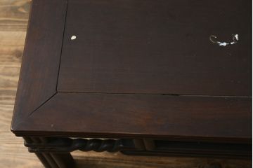 アジアンアンティーク　希少デザイン!!　総紫檀(シタン)材　唐木　中国　古玩　凝ったデザインが魅力的な時代物の文人文机(ローテーブル、センターテーブル、リビングテーブル、座卓)(R-082394)