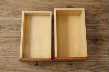 中古　希少な廃盤品!!　横浜ダニエル(daniel)　気品漂う洗練されたデザインが魅力的!! 珍しい三面鏡付きドレッサー(鏡台、化粧台、ミラー)(定価約85万円)(R-082396)