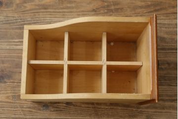 中古　希少な廃盤品!!　横浜ダニエル(daniel)　気品漂う洗練されたデザインが魅力的!! 珍しい三面鏡付きドレッサー(鏡台、化粧台、ミラー)(定価約85万円)(R-082396)