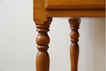 中古　希少な廃盤品!!　横浜ダニエル(daniel)　気品漂う洗練されたデザインが魅力的!! 珍しい三面鏡付きドレッサー　定価約85万円　(R-082396)