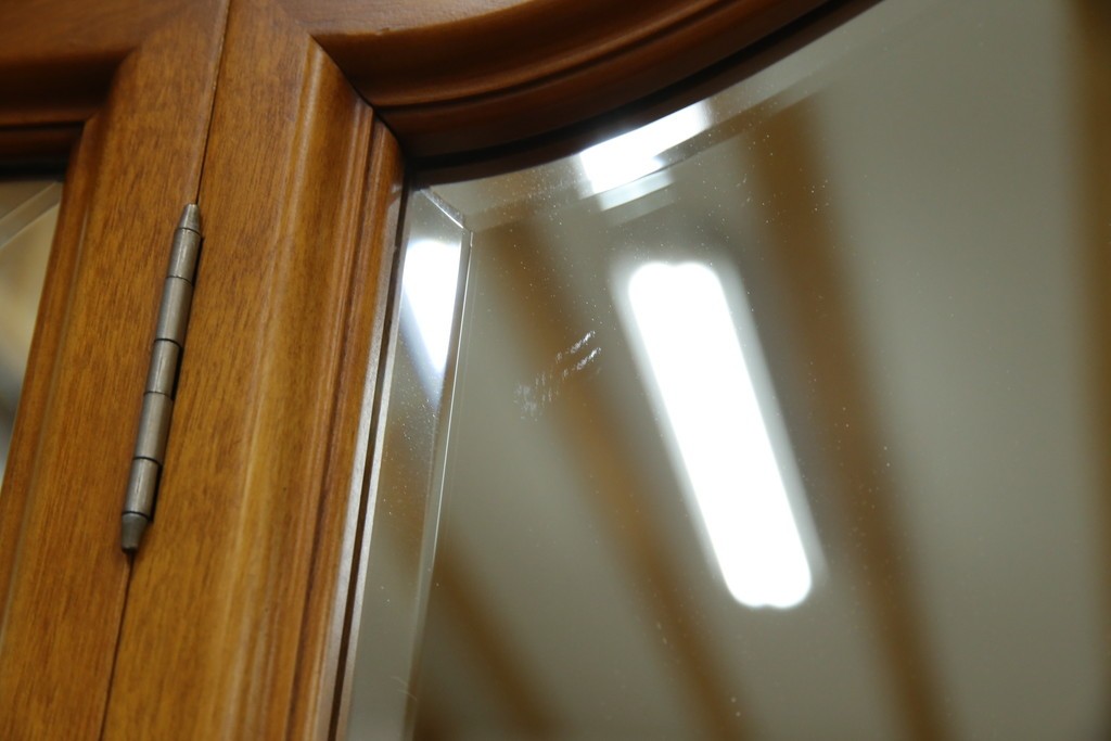 中古　希少な廃盤品!!　横浜ダニエル(daniel)　気品漂う洗練されたデザインが魅力的!! 珍しい三面鏡付きドレッサー　定価約85万円　(R-082396)