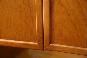 中古　希少な廃盤品!!　横浜ダニエル(daniel)　気品漂う洗練されたデザインが魅力的!! 珍しい三面鏡付きドレッサー　定価約85万円　(R-082396)