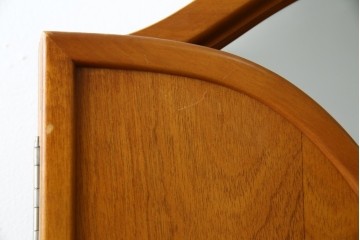 中古　希少な廃盤品!!　横浜ダニエル(daniel)　気品漂う洗練されたデザインが魅力的!! 珍しい三面鏡付きドレッサー　定価約85万円　(R-082396)