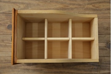 中古　希少な廃盤品!!　横浜ダニエル(daniel)　気品漂う洗練されたデザインが魅力的!! 珍しい三面鏡付きドレッサー　定価約85万円　(R-082396)