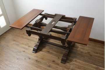 イギリスアンティーク　オーク材　バルボスレッグが存在感のあるドローリーフテーブル(エクステンションテーブル、カフェテーブル、コーヒーテーブル、ダイニングテーブル、食卓、4人掛け、6人掛け、英国)(R-082399)
