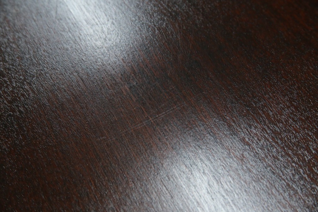 中古　美品　松本民芸家具　高山式　直線的なデザインが洗練された雰囲気を醸し出す金具付きタンス　定価約50万円　(R-082400)