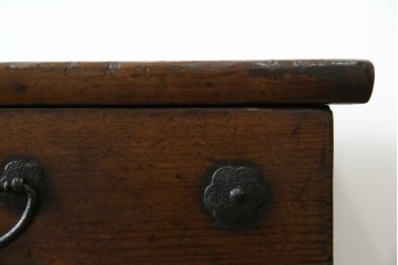 アジアンアンティーク　松材　味わい深い風合いが魅力のバンダチ　(R-082403)