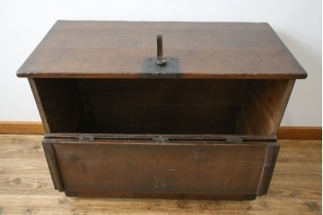 アジアンアンティーク　松材　味わい深い風合いが魅力のバンダチ　(R-082403)