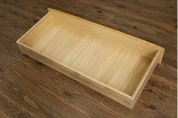 中古　美品　松創(MATSUSO・マツソウ)　バーズアイメープル　洗練された佇まいが魅力的なチェスト(サイドチェスト、引き出し、衣類箪笥、整理箪笥、収納箪笥)(定価推定約120万円)(R-082404)