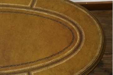 イギリスビンテージ　MAITLAND SMITH(メートランドスミス)　レザートップ　アンティーク調　華やかな彫刻がエレガントなローテーブル(リビングテーブル、センターテーブル、カフェテーブル、コーヒーテーブル、革、英国、ヴィンテージ)(定価約40万円)(R-082405)