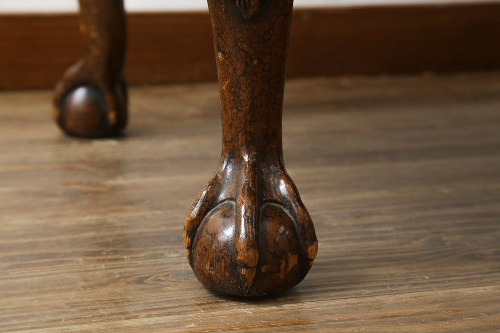 イギリスビンテージ　MAITLAND SMITH(メートランドスミス)　レザートップ　アンティーク調　華やかな彫刻がエレガントなローテーブル(リビングテーブル、センターテーブル、カフェテーブル、コーヒーテーブル、革、英国、ヴィンテージ)(定価約40万円)(R-082405)