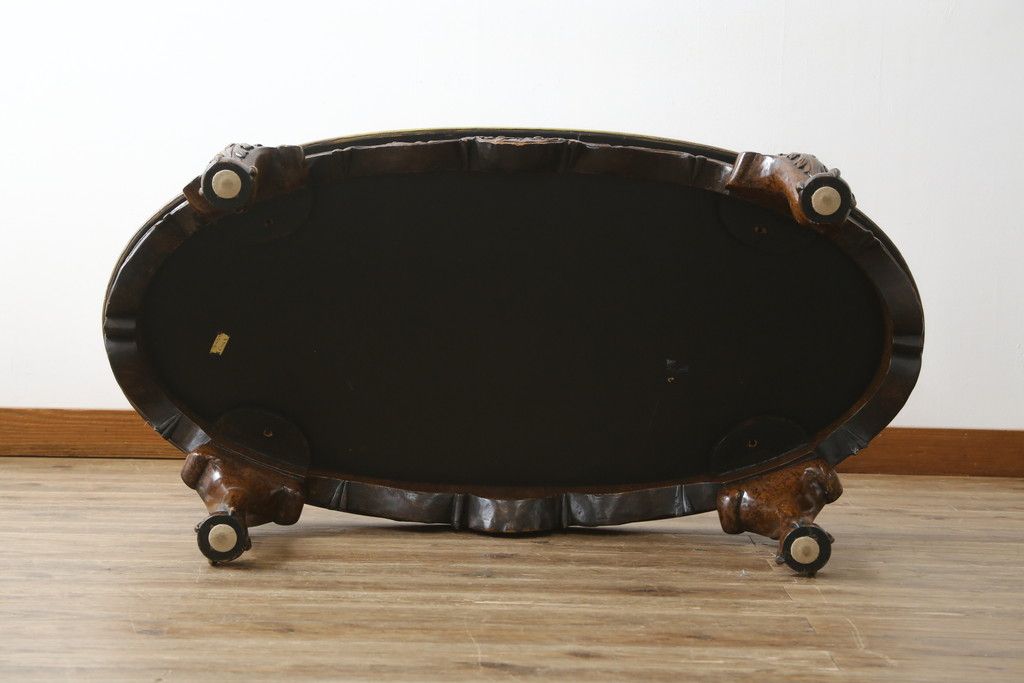 イギリスビンテージ　MAITLAND SMITH(メートランドスミス)　レザートップ　アンティーク調　華やかな彫刻がエレガントなローテーブル(リビングテーブル、センターテーブル、カフェテーブル、コーヒーテーブル、革、英国、ヴィンテージ)(定価約40万円)(R-082405)