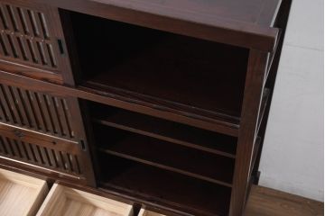 中古　美品　上質な和の空間を演出する水屋箪笥(食器棚、茶箪笥、戸棚、収納棚、キャビネット)(R-082409)