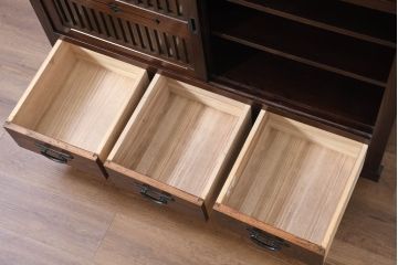 中古　美品　上質な和の空間を演出する水屋箪笥(食器棚、茶箪笥、戸棚、収納棚、キャビネット)(R-082409)