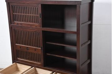 中古　美品　上質な和の空間を演出する水屋箪笥(食器棚、茶箪笥、戸棚、収納棚、キャビネット)(R-082409)