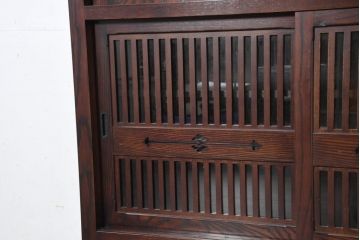 中古　美品　上質な和の空間を演出する水屋箪笥(食器棚、茶箪笥、戸棚、収納棚、キャビネット)(R-082409)