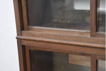 和製アンティーク　どこか懐かしい雰囲気を感じる栓材の重ね戸棚(収納棚、キャビネット、飾り棚、食器棚、本箱、ブックケース、上下バラ売り可能)(R-082411)