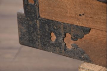 和製アンティーク　桐材　檜(ヒノキ)材　経年による風合いが魅力的な三国時代箪笥・下段(サイドチェスト、引き出し、和タンス、収納箪笥、衣装箪笥、整理たんす)(R-082416)