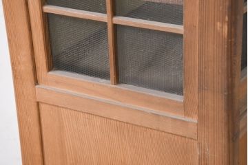 和製アンティーク　レトロな雰囲気漂う古い木味のハエ帳付き幅狭水屋箪笥(茶水屋、置き水屋、茶棚、収納棚、戸棚、蝿帳、はい帳、キャビネット)(R-082418)