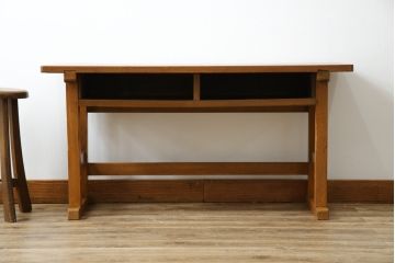 和製アンティーク　古い木の質感が温かみを感じるかわいい幼稚園の机(サイドテーブル、作業台、子供机、在宅ワーク、在宅用、デスク、ワークデスク)(R-082420)