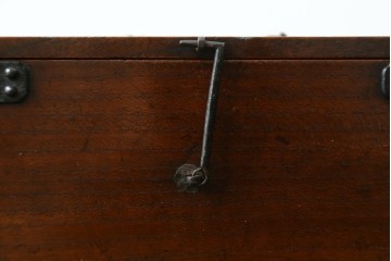 和製アンティーク　欅(ケヤキ)材　時代の流れを感じる風合いの小箱　(R-082423)