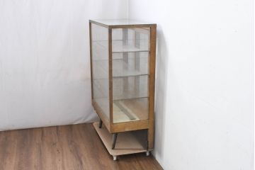 和製アンティーク　ナラ材　レトロな雰囲気づくりに活躍してくれるパン屋の縦型ガラスケース(ショーケース、Gケース、ディスプレイケース、コレクションケース、飾り棚、陳列棚、店舗什器)(R-082428)