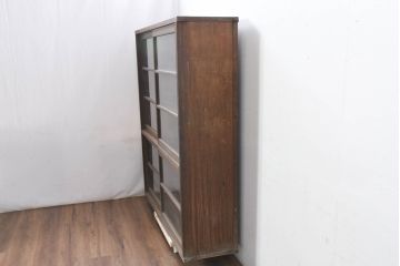 和製アンティーク　古い木味が魅力的なシンプルな戸棚(本棚、本箱、ブックケース、ガラス戸棚、飾り棚、陳列棚、キャビネット、店舗什器)(R-082430)