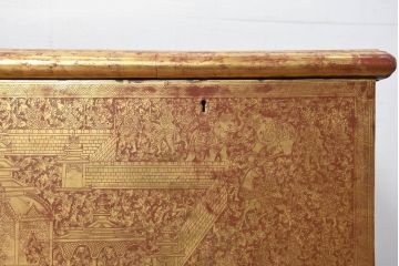 アンティーク　東南アジア美術　タイ?　ビルマ?　工芸品　戦士と寺院建築が全面に描かれた精細な彫刻入りのブランケットボックス(木箱、コファー、収納箱)(R-082431)