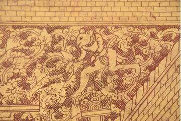 アンティーク　東南アジア美術　タイ?　ビルマ?　工芸品　戦士と寺院建築が全面に描かれた精細な彫刻入りのブランケットボックス(木箱、コファー、収納箱)(R-082431)