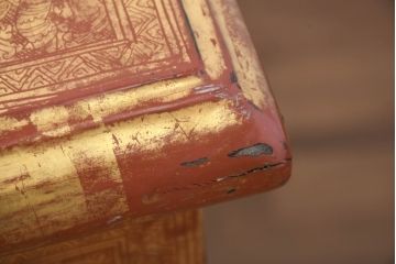 アンティーク　東南アジア美術　タイ?　ビルマ?　工芸品　戦士と寺院建築が全面に描かれた精細な彫刻入りのブランケットボックス(木箱、コファー、収納箱)(R-082431)