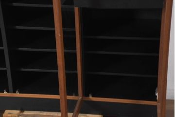 和製ビンテージ　国産職人手作り　チーク材　北欧デザイン　洗練されたフォルムのサイドボード(サイドキャビネット、リビングボード、収納棚、戸棚、ヴィンテージ)(R-082435)