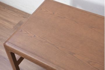 中古　アサヒ木工　タモ材　AT-317　柔らかな曲線が生活に馴染むセンターテーブル(ローテーブル、リビングテーブル)(定価約62000円)(R-082440)