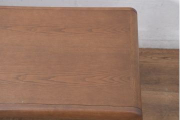 中古　アサヒ木工　タモ材　AT-317　柔らかな曲線が生活に馴染むセンターテーブル(ローテーブル、リビングテーブル)(定価約62000円)(R-082440)