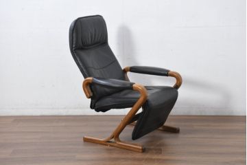 デンマークビンテージ　Nielaus Mobler(ニエラウスモブラー)　ap Dream seat(ドリームシート)　本革(レザー)　スタイリッシュなデザインのリクライニングイージーチェア(リクライニングチェア、アームチェア、1P、一人掛け、1人掛け、イス、椅子、北欧、ヴィンテージ、ニーラウス、ニールス)(R-082445)