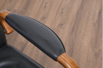 デンマークビンテージ　Nielaus Mobler(ニエラウスモブラー)　ap Dream seat(ドリームシート)　本革(レザー)　スタイリッシュなデザインのリクライニングイージーチェア(リクライニングチェア、アームチェア、1P、一人掛け、1人掛け、イス、椅子、北欧、ヴィンテージ、ニーラウス、ニールス)(R-082445)
