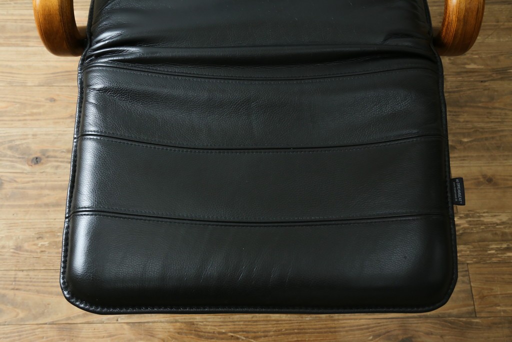デンマークヴィンテージ　Nielaus Mobler(ニエラウスモブラー)　ap Dream seat(ドリームシート)　本革(レザー)　スタイリッシュなデザインのリクライニングイージーチェア　(R-082445)