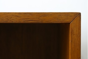 和製アンティーク　古い木のレトロな雰囲気溢れるオープンシェルフ　(R-082446)