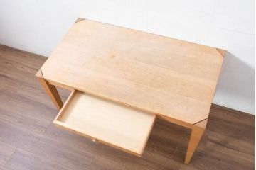 中古　WOOD YOU LIKE COMPANY(ウッドユウライクカンパニー)　FOUR DELTA TAPER DESK(4デルタテーパーデスク)　メープル無垢材　ナチュラルで心地よい木肌のデスク(引き出し付き、机、コンソールデスク、ワークデスク、在宅用、在宅ワーク用)(定価約24万円)(R-082448)