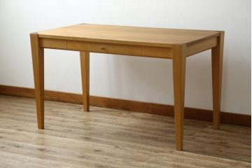 中古　WOOD YOU LIKE COMPANY(ウッドユウライクカンパニー)　FOUR DELTA TAPER DESK(4デルタテーパーデスク)　メープル無垢材　ナチュラルで心地よい木肌のデスク(引き出し付き、机、コンソールデスク、ワークデスク、在宅用、在宅ワーク用)(定価約24万円)(R-082448)